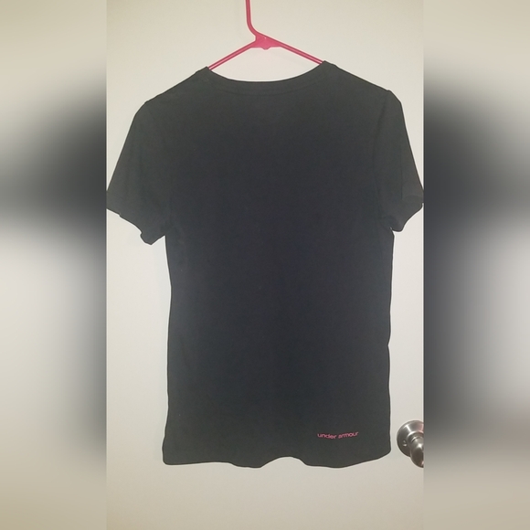 Under Armor Women Hunt size Medium Tshirt - Picture 4 of 4